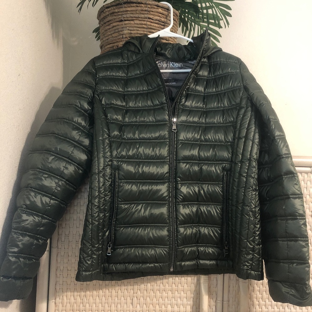 ** Calvin Klein ** Down Jacket in Olive Green